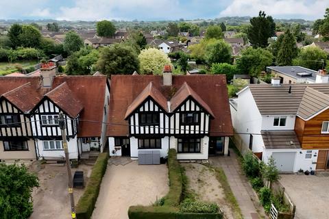 New Yatt Road, Witney OX28 3 bed semi