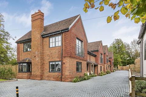 Effingham 3 bed mews for sale