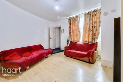 Whitehorse Road, Croydon 1 bed flat for sale