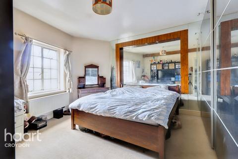 Brighton Road, South Croydon 1 bed flat for sale