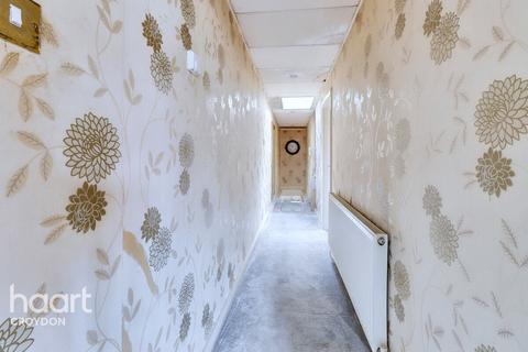 Brighton Road, South Croydon 1 bed flat for sale