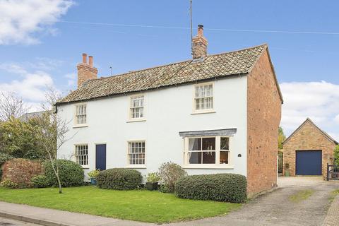 High Street, Huntingdon PE28 4 bed detached house for sale