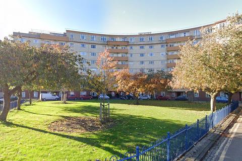 Westfield Court, Edinburgh EH11 3 bed flat for sale