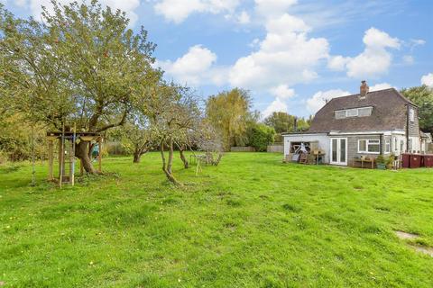 Third Avenue, Chichester, West Sussex 2 bed detached house for sale