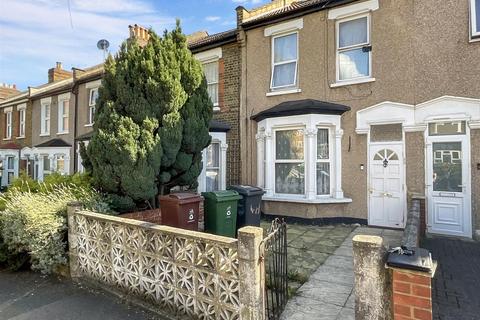 5 bedroom terraced house for sale