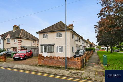 5 bedroom semi-detached house for sale