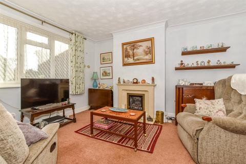 Shipbourne Road, Tonbridge, Kent 3 bed semi