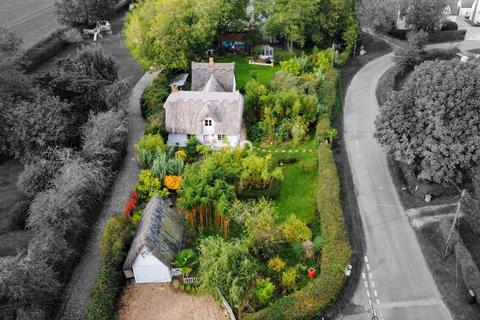 Long Green Lane, Braintree CM7 4 bed detached house for sale