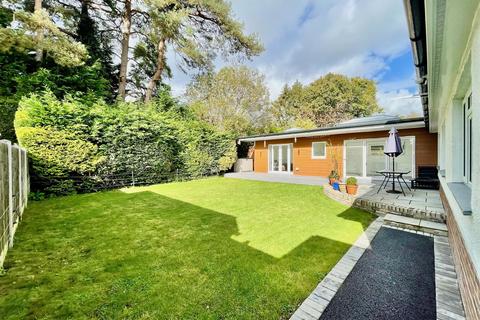 Fernside Road, West Moors, Ferndown 5 bed detached house for sale