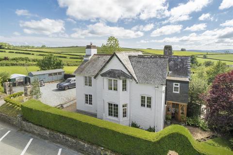 Milton Abbot 4 bed detached house for sale