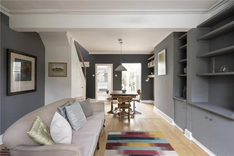 Sabine Road, Battersea, London, SW11 2 bed terraced house for sale