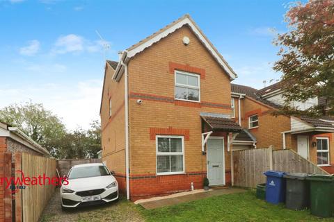 Horse Shoe Court, Balby, Doncaster 2 bed semi