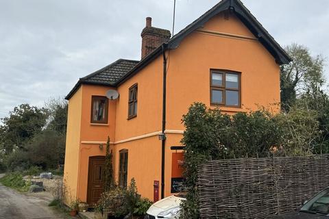 Lower Street, Great Bealings, IP13 6NH 3 bed house for sale