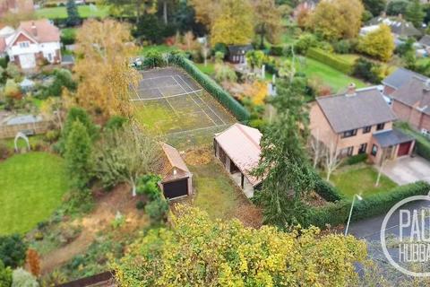 Ringsfield Road, Beccles, NR34 4 bed property with land for sale