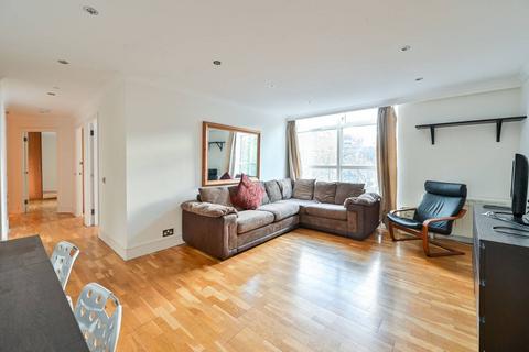Baltic Quay, Rotherhithe, London, SE16 3 bed flat for sale