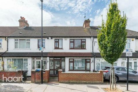 Harcourt Road, Thornton Heath 3 bed terraced house for sale