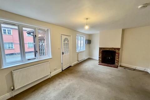 The Street, Bungay NR35 3 bed semi