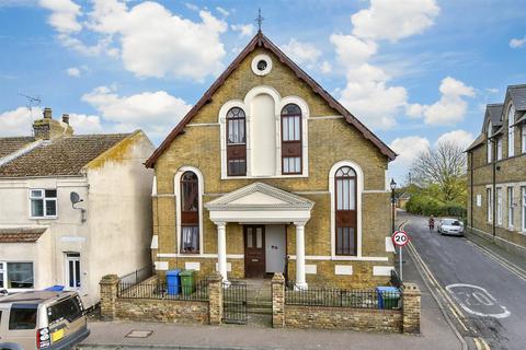 North Road, Queenborough, Sheerness... 1 bed ground floor flat for sale