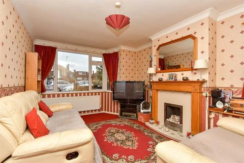 Kennard Close, Borstal, Rochester, Kent 3 bed semi