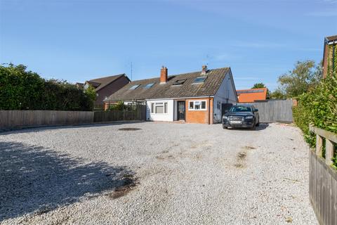 Leys Road, Loughton, Milton Keynes 4 bed semi
