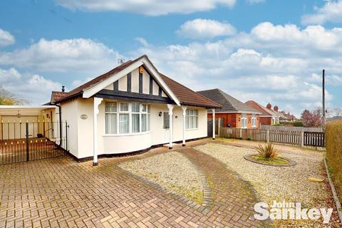 2 bedroom detached bungalow for sale