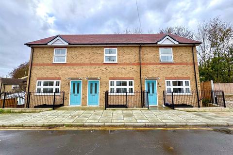Prospect Place, Grays 4 bed terraced house for sale