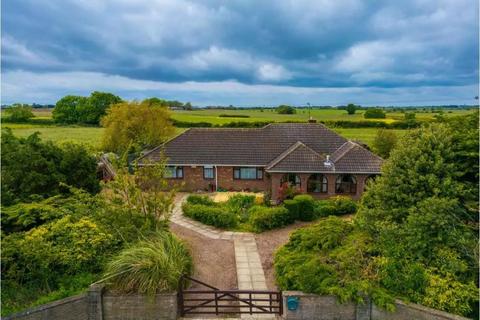 Holmpton, Withernsea 3 bed country house for sale