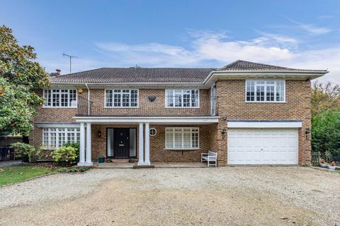 Birch Grove, Pyrford, Surrey, GU22 5 bed detached house for sale