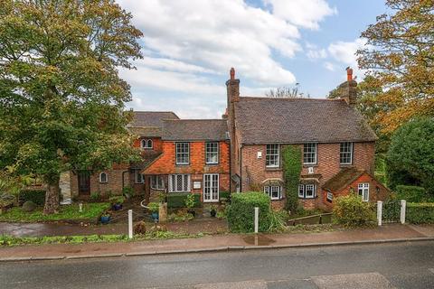 Gardner Street, Herstmonceux 6 bed house for sale