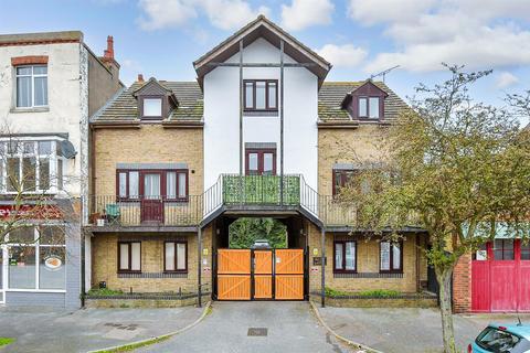 Upper Dane Road, Cliftonville... 2 bed maisonette for sale