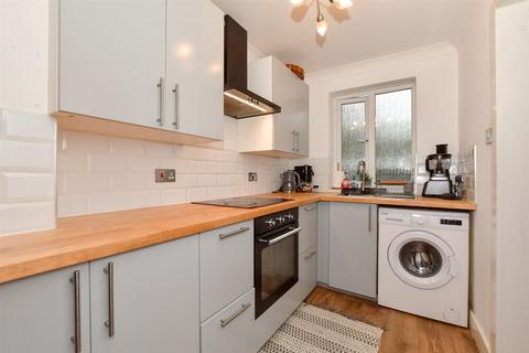 Upper Dane Road, Cliftonville... 2 bed maisonette for sale