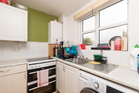 St. Edmund's Road, Dartford, Kent 1 bed ground floor flat for sale