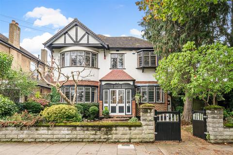 Alexandra Drive, Surbiton 4 bed detached house for sale