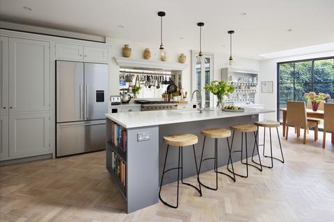 Ormiston Grove, Shepherd's Bush 4 bed terraced house for sale