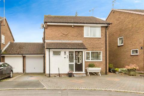 Nevis Drive, Crewe, Cheshire, CW2 3 bed detached house for sale