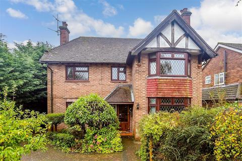 Highlands Avenue, Ridgewood... 4 bed detached house for sale