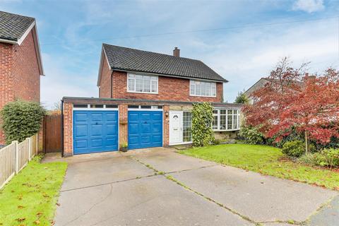 New Farm Lane, Nuthall NG16 4 bed detached house for sale