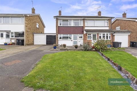 Maypole Drive, Essex IG7 3 bed semi