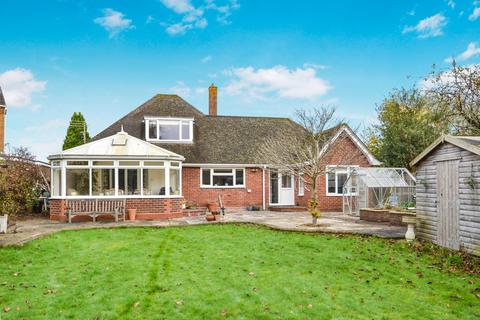 Newport Road, Gnosall 4 bed detached bungalow for sale