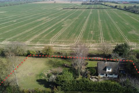 Tom Tit Lane, Woodham Mortimer 3 bed chalet for sale
