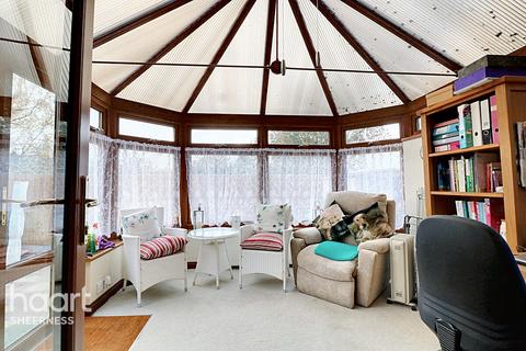 Queenborough Road, Halfway 4 bed detached house for sale