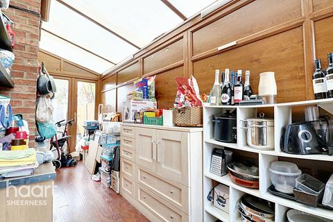 Queenborough Road, Halfway 4 bed detached house for sale