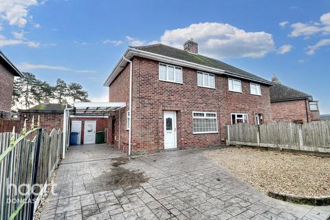 2 bedroom semi-detached house for sale