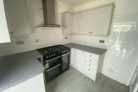 Natland Road, Kendal, Cumbria, LA9 7LR 3 bed semi