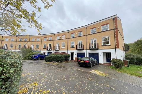 Green Lane, Paddock Wood 4 bed end of terrace house for sale