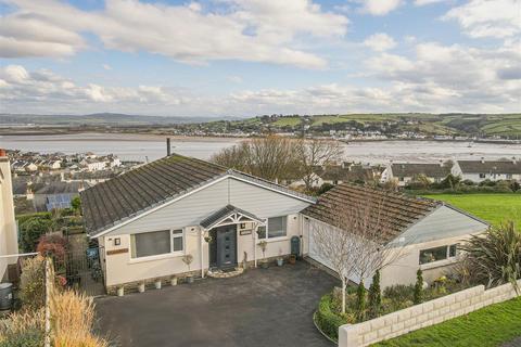Pitt Hill, Appledore 3 bed detached bungalow for sale