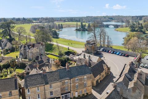 Park Street, Woodstock, Oxfordshire... 6 bed end of terrace house for sale
