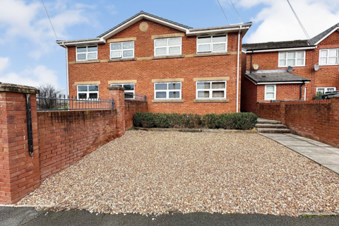 Yew Court, Preston PR4 8 bed block of apartments for sale