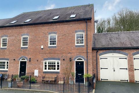 The Woodlands, Jackfield, Telford 4 bed semi