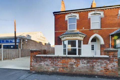 George Street, Mablethorpe LN12 4 bed terraced house for sale
